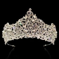 Gabriella crystal crowns The most beautiful accessories for the bride's head