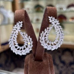 famous earrings Esmeralda real