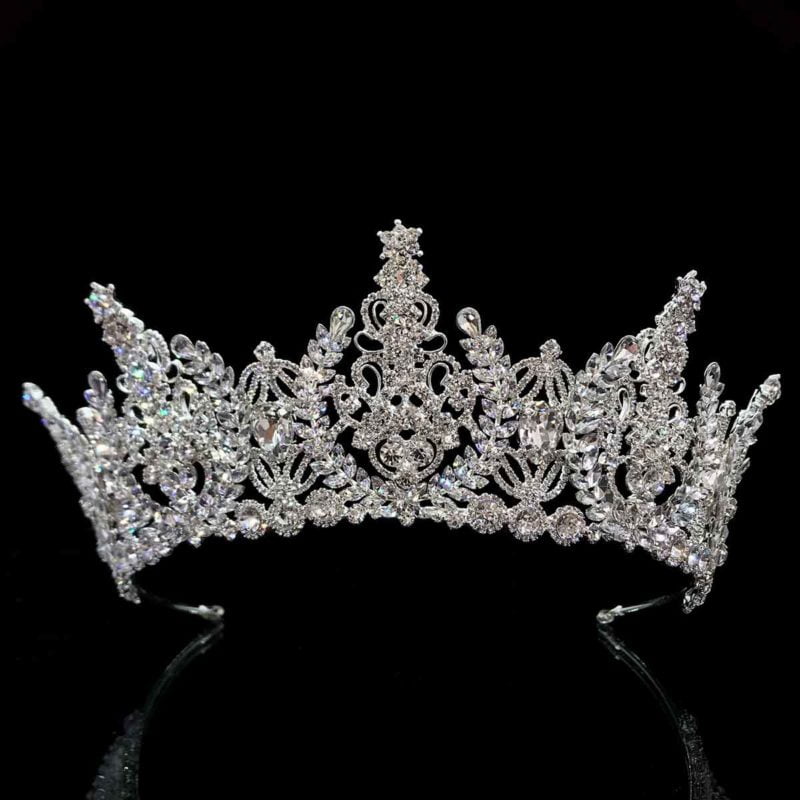 unusual crowns Adriana model crystal star