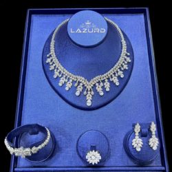 Monroe model custom jewelry set water drop zircon stones