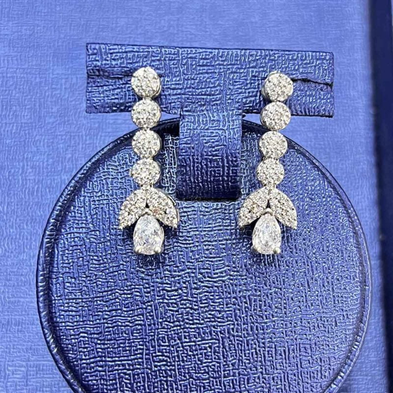 ince set modelleri Brielle modeli çiçekli ve güzel kupe