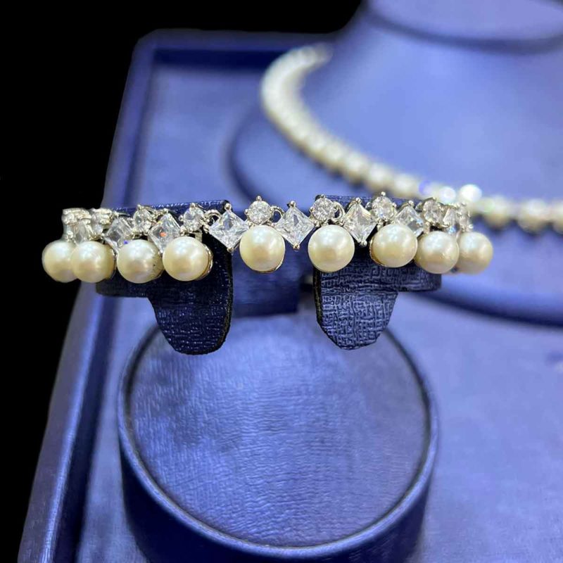 طقم مجوهرات للعرائس صفان من حجارة اللؤلؤ والزركون كارولين اسوارة