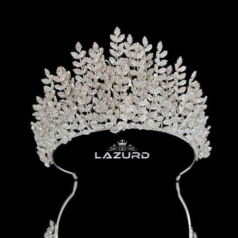 big tiara Melany 3 suitable with Off white and white for wedding dress