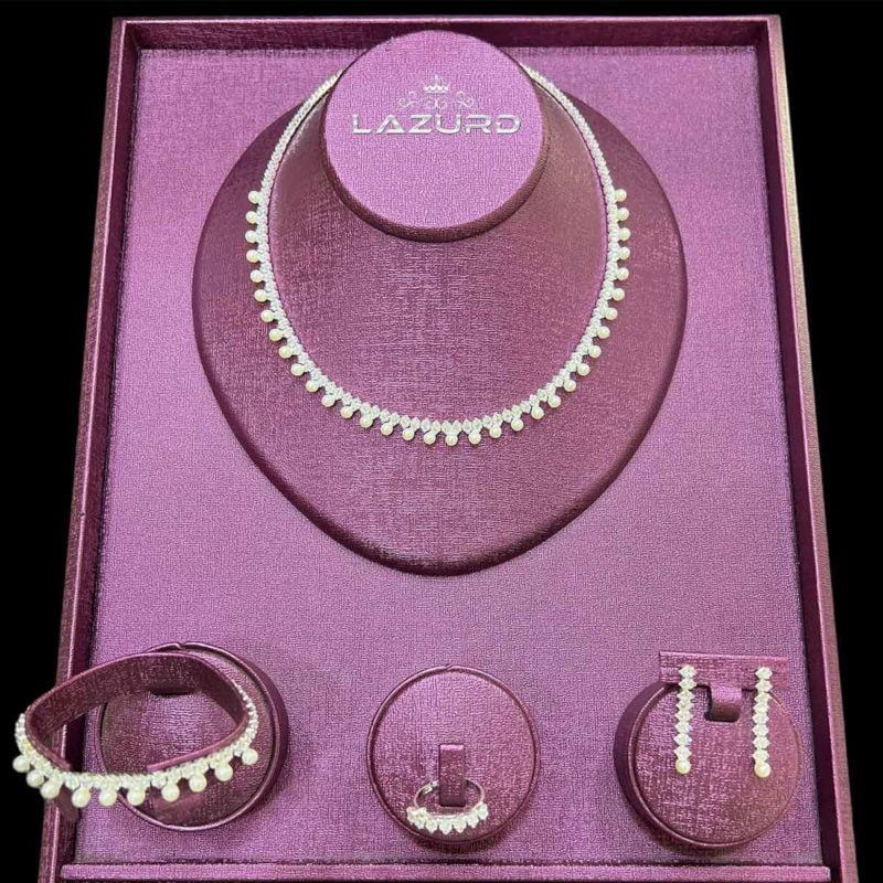 pearl jewellery set for wedding Dilay an attractive model with fine details
