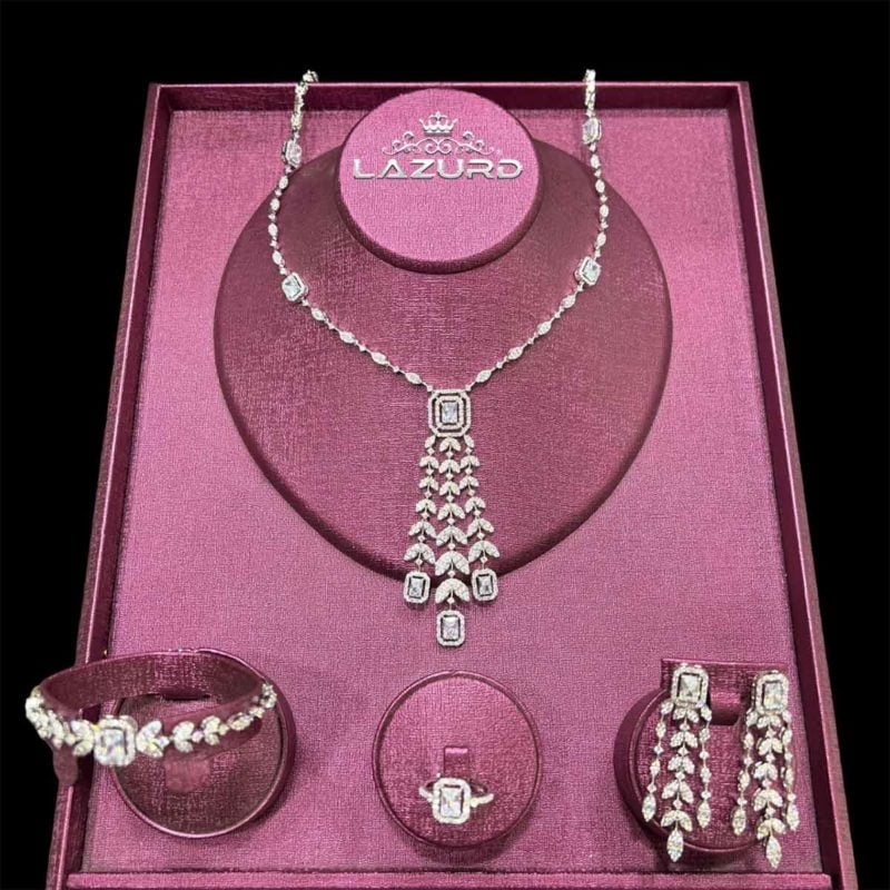 jewelry set with long necklace 51 cm model and large dangling earrings