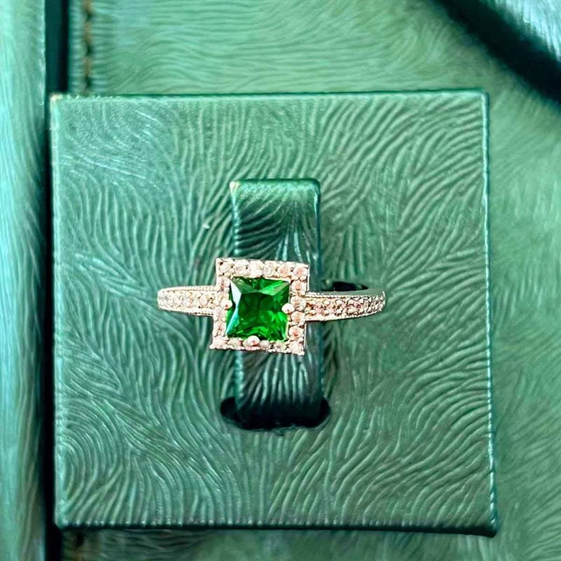 green stone malia Ring