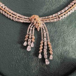 Necklace engagement jewellery set