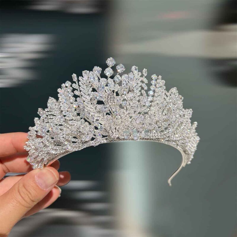 bridal crown for wedding zircon and crystal real photo